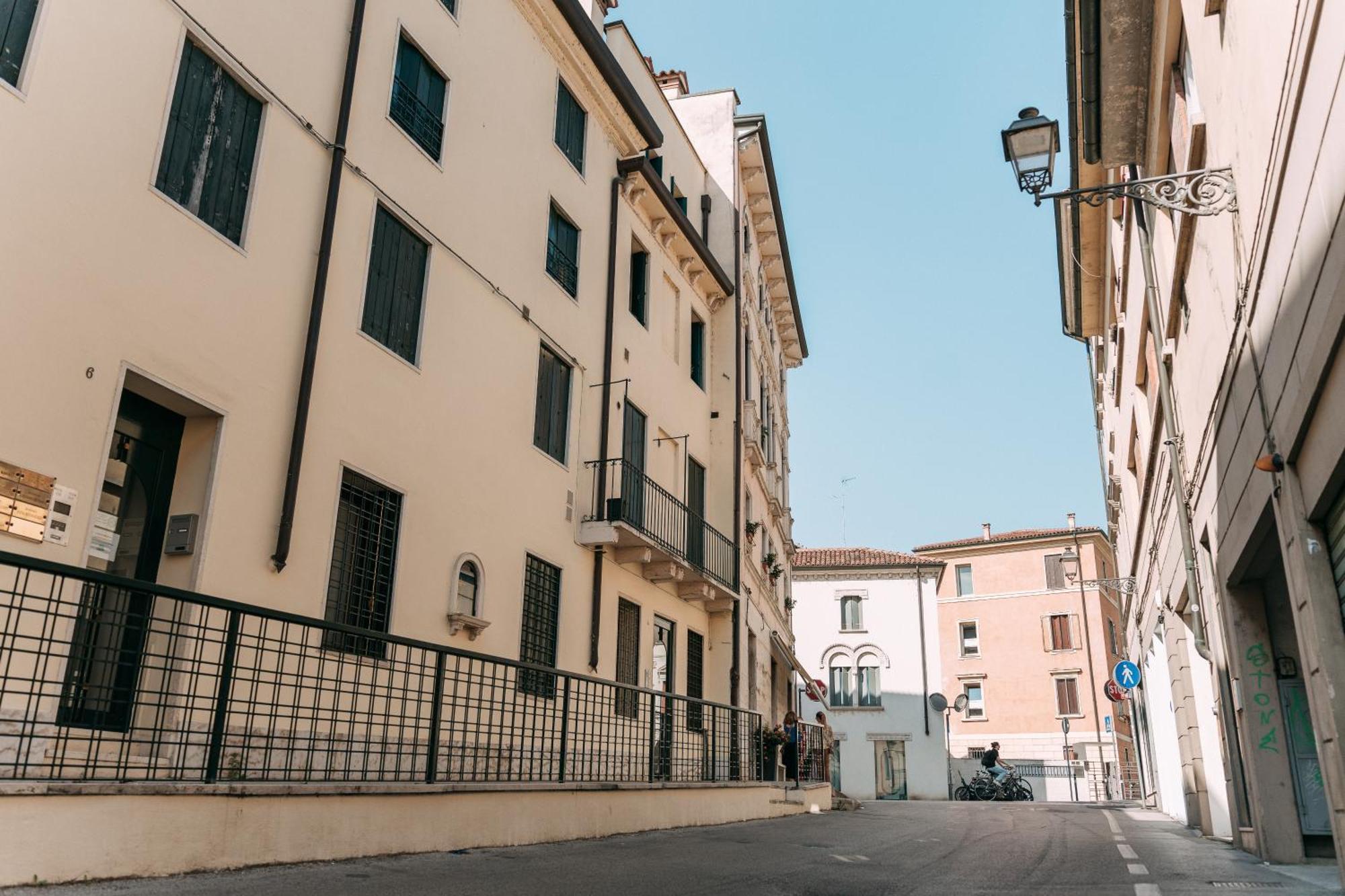 Palladio Apartment - Vista Fiume, In Centro Con Garage Vicenza Exterior foto